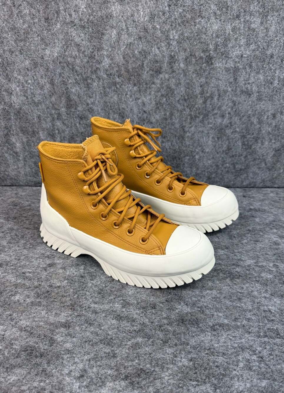 Converse Chuck Taylor All Star Lugged Winter 2.0 Wheat 172348C